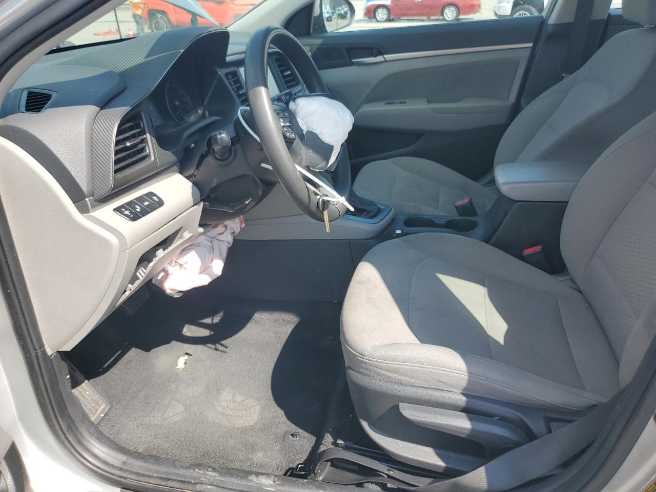 2020 Hyundai Elantra Sel - Фото 7