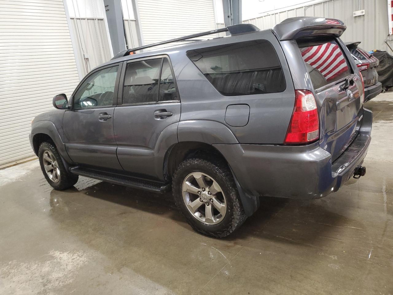 2007 Toyota 4Runner Limited - Image 2