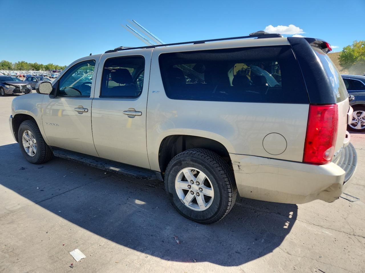 2013 GMC Yukon Xl K1500 Slt - Фото 2