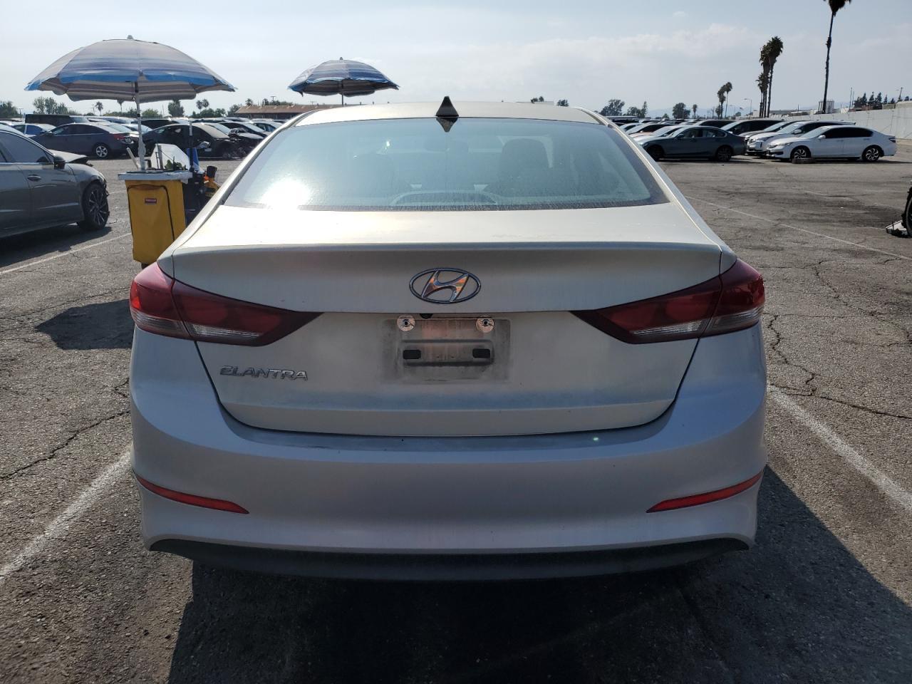 2017 Hyundai Elantra Se - Фото 6
