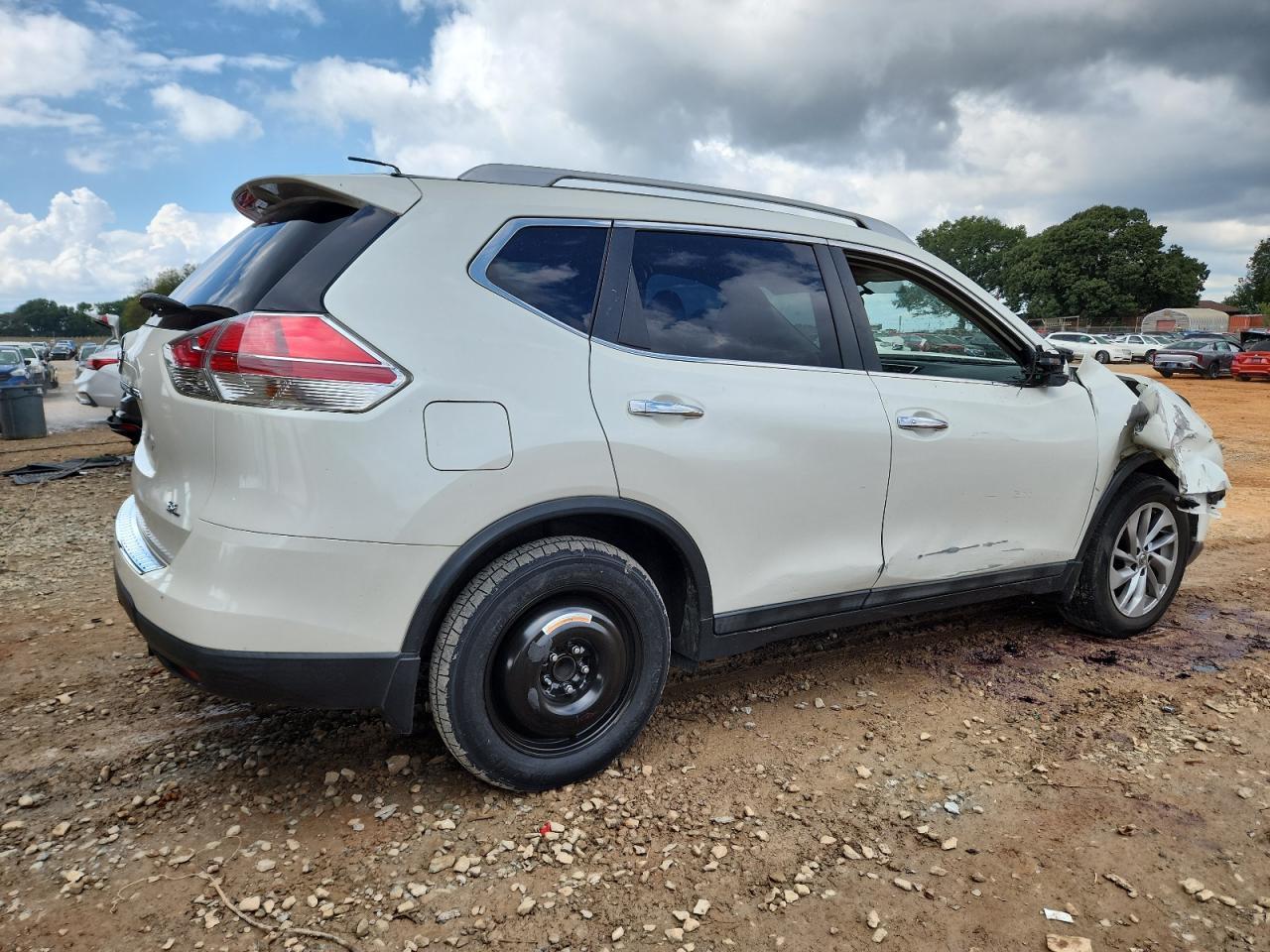 2015 Nissan Rogue S - Фото 3