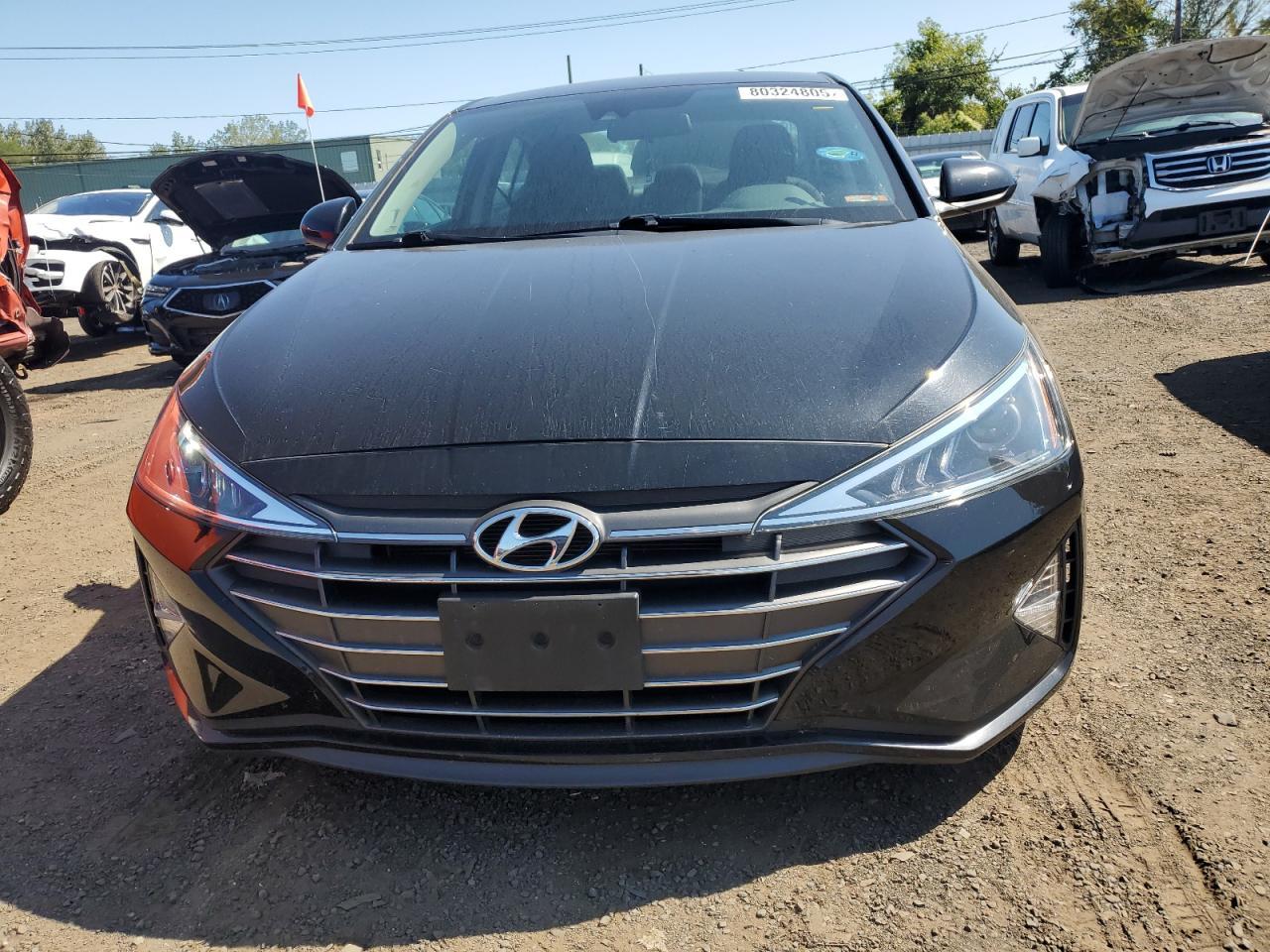 2020 Hyundai Elantra Se - Фото 5