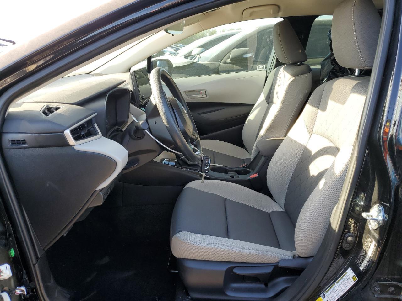 2025 Toyota Corolla Le - Фото 7