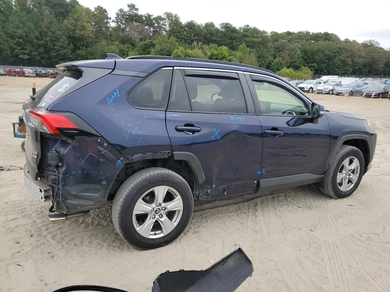 2019 Toyota Rav4 Xle - Image 3