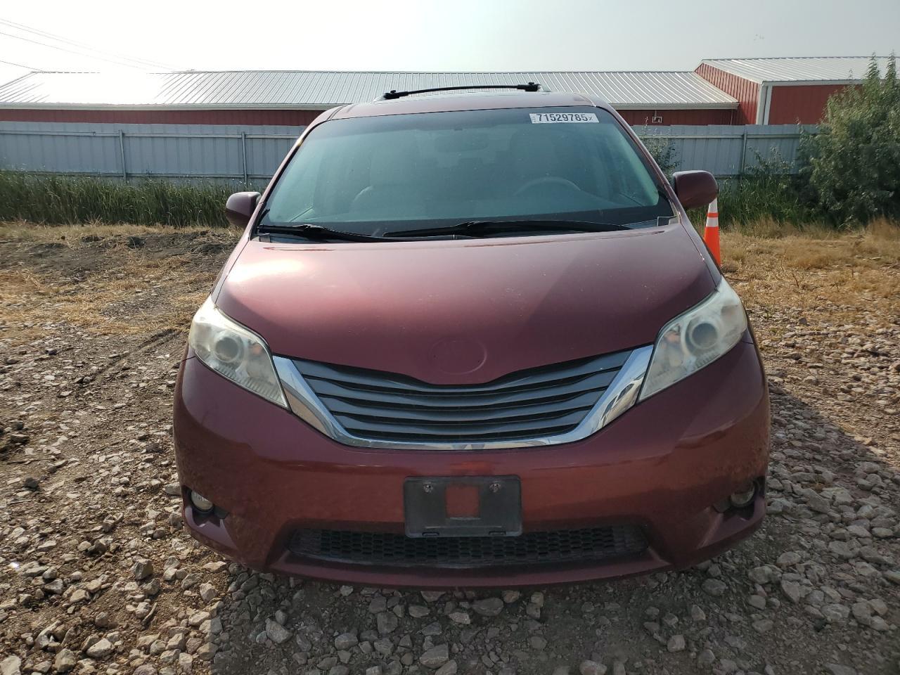 2013 Toyota Sienna Xle - Фото 5