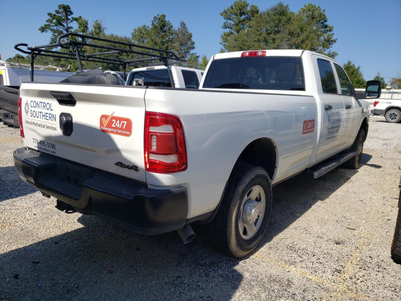2023 Ram 3500 Tradesman - Фото 3