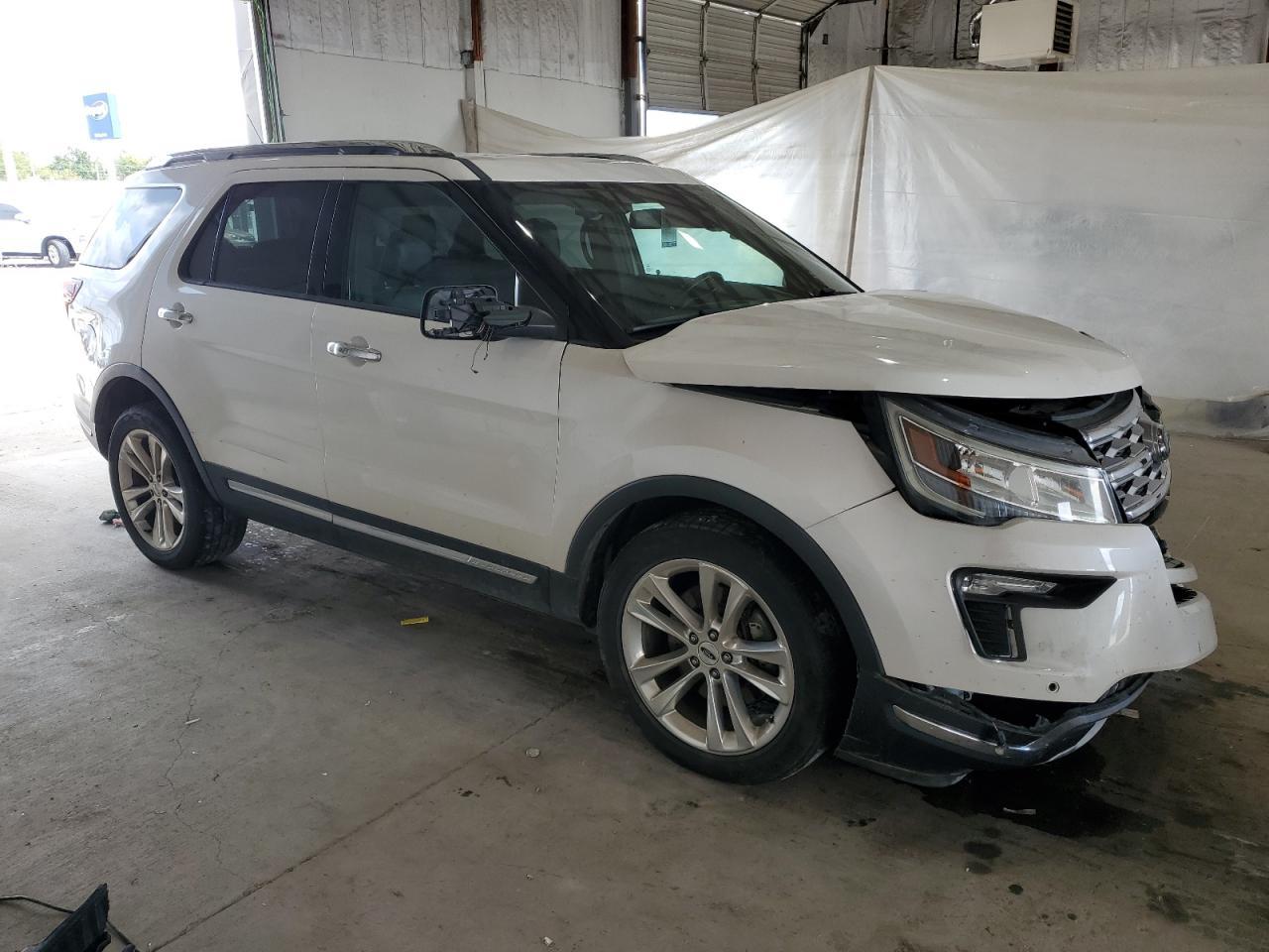 2019 Ford Explorer Limited - Image 4