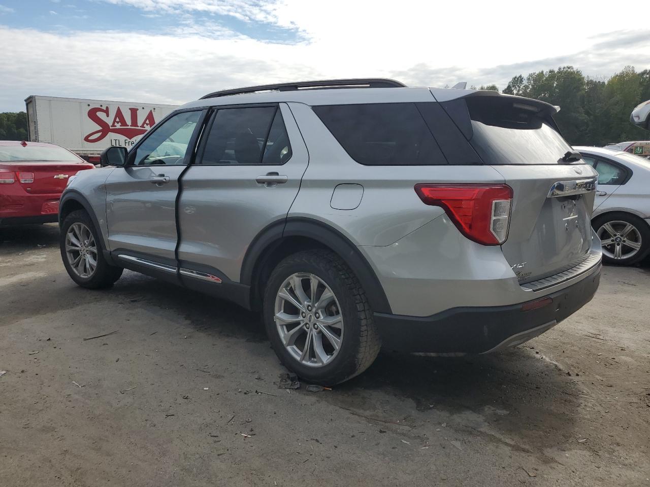 2020 Ford Explorer Xlt - Фото 2