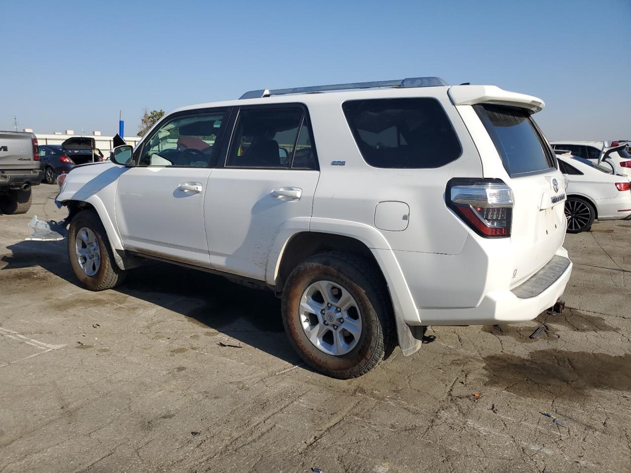 2016 Toyota 4Runner Sr5/Sr5 Premium - Фото 2