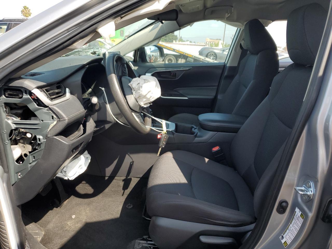 2024 Toyota Rav4 Le - Image 7