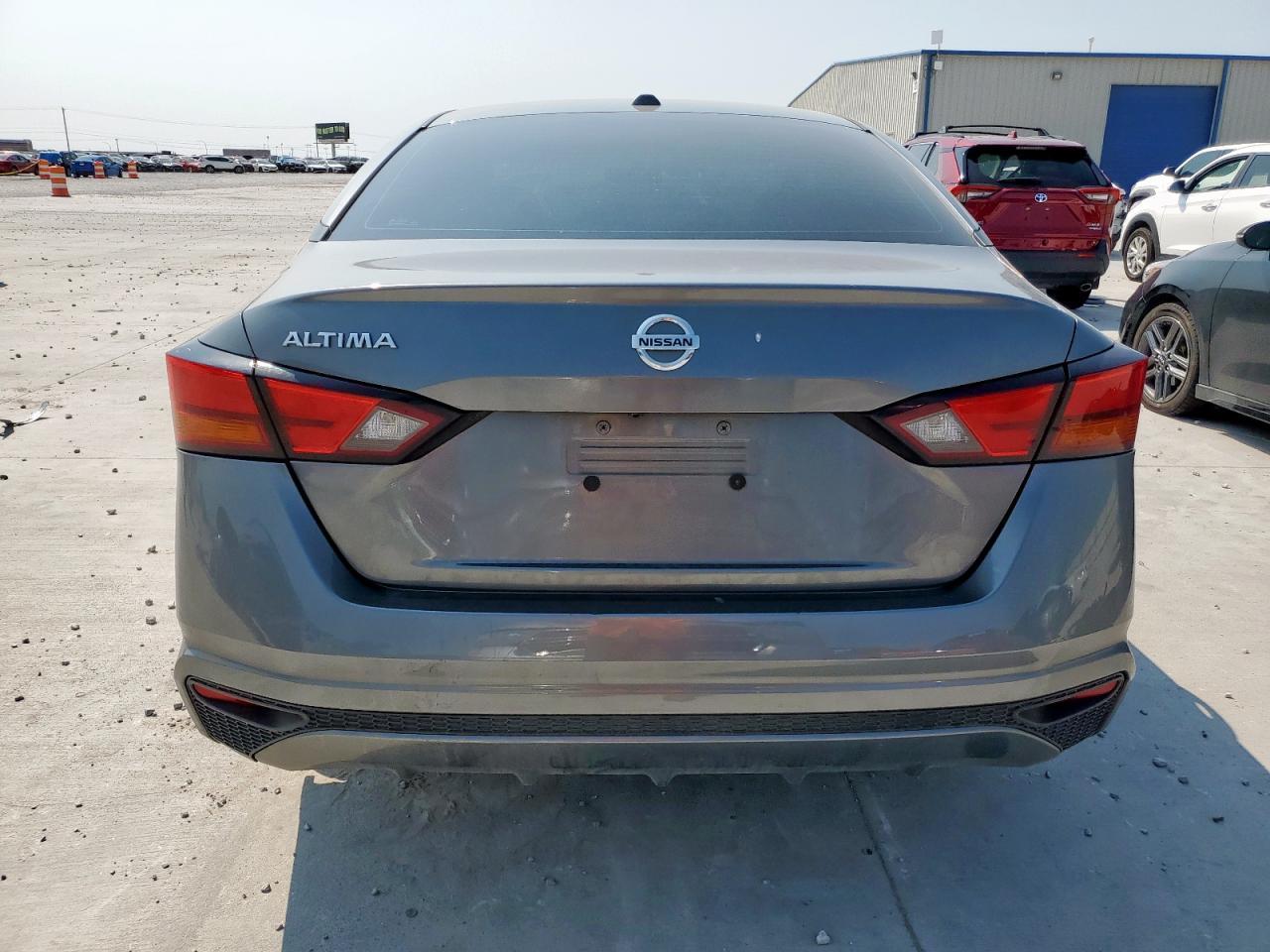 2020 Nissan Altima S - Image 6