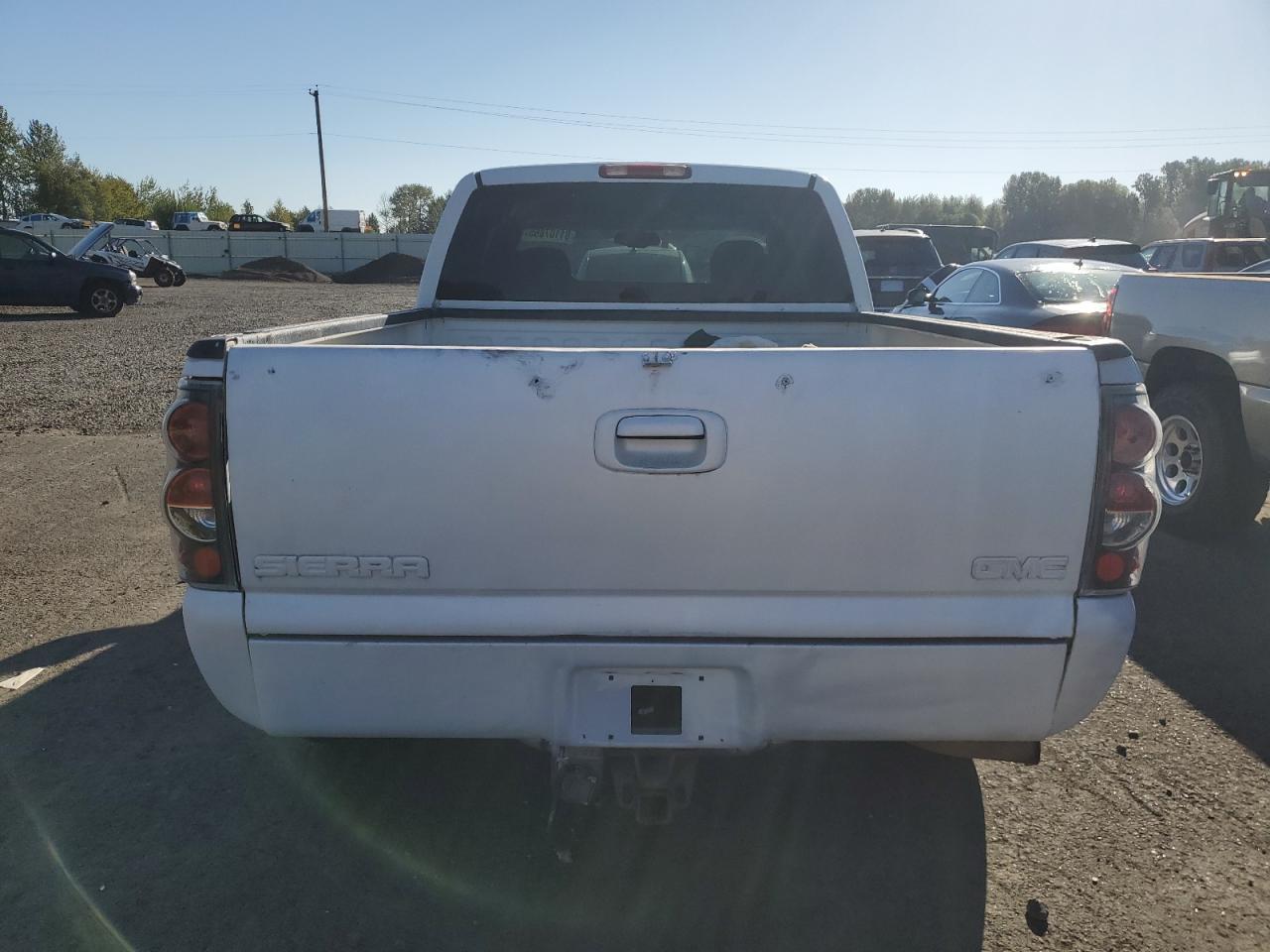 2005 GMC New Sierra C1500 - Фото 6