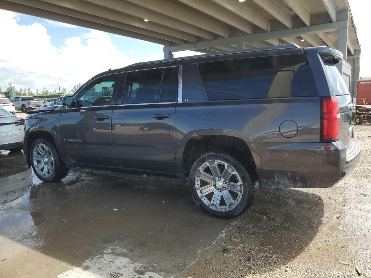 2018 Chevrolet Suburban K1500 Lt - Фото 2