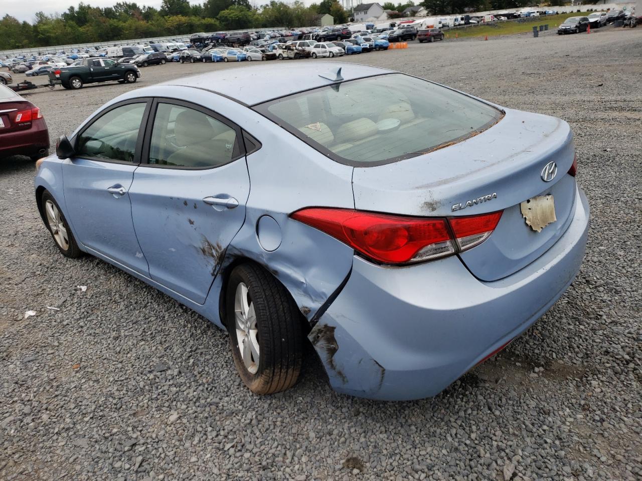 2012 Hyundai Elantra Gls - Image 2