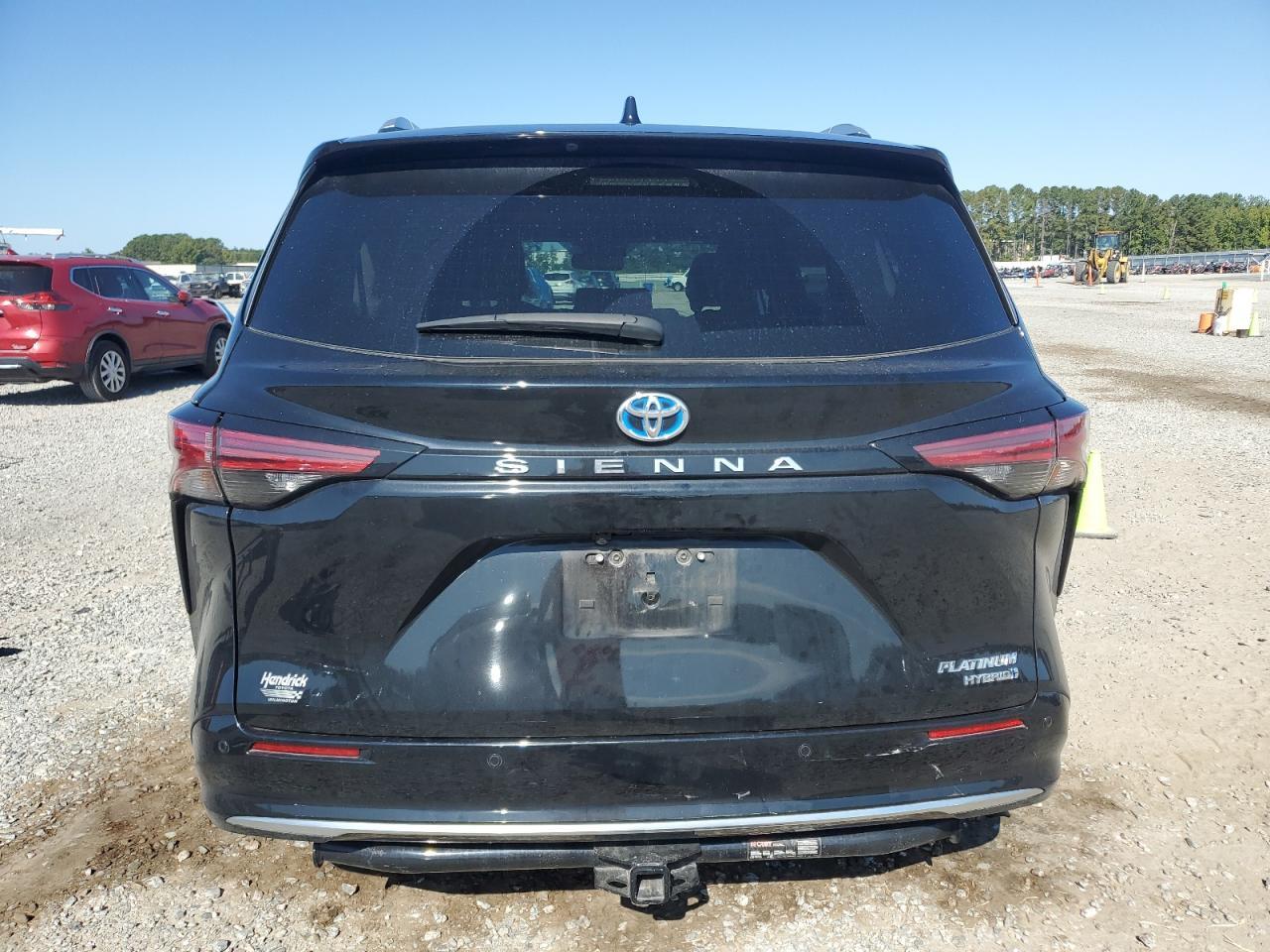 2022 Toyota Sienna Limited - Фото 6