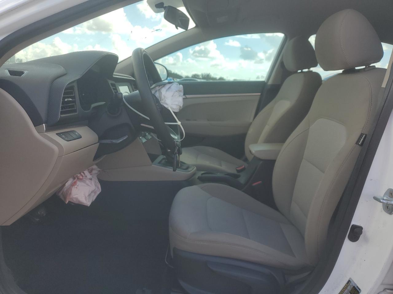 2019 Hyundai Elantra Se - Фото 7