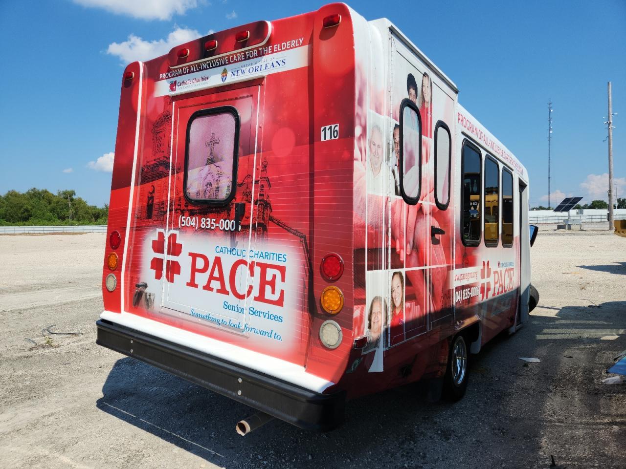 2019 Chevrolet Express G3 - Shuttle Bus - Фото 4