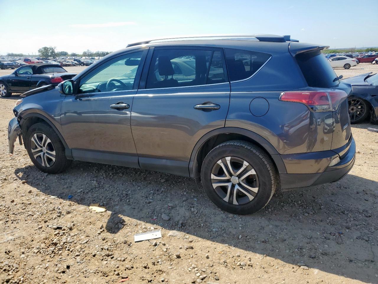 2016 Toyota Rav4 Le - Фото 2