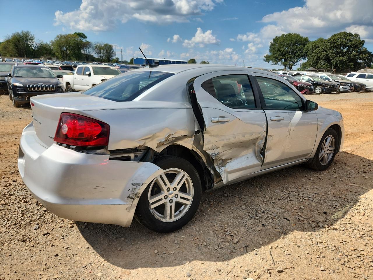 2012 Dodge Avenger Sxt - Image 3