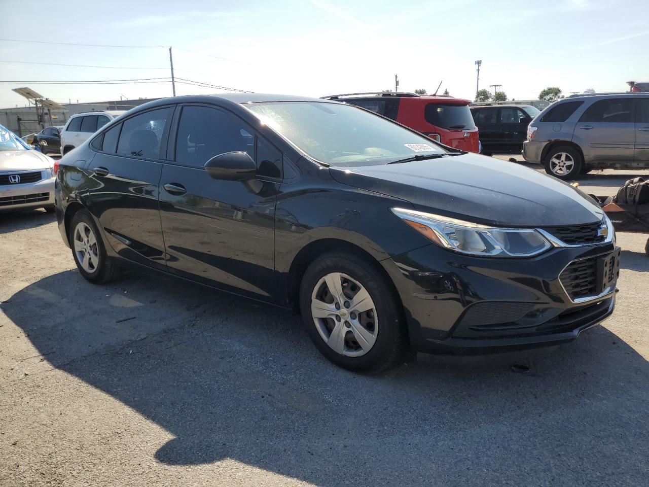 2017 Chevrolet Cruze - Фото 4