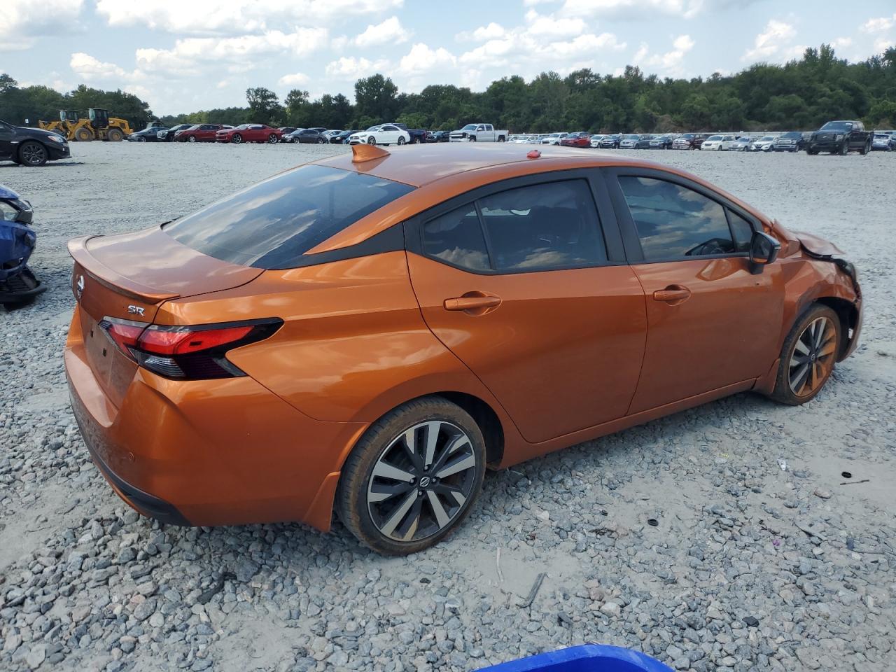 2021 Nissan Versa Sr - Фото 3