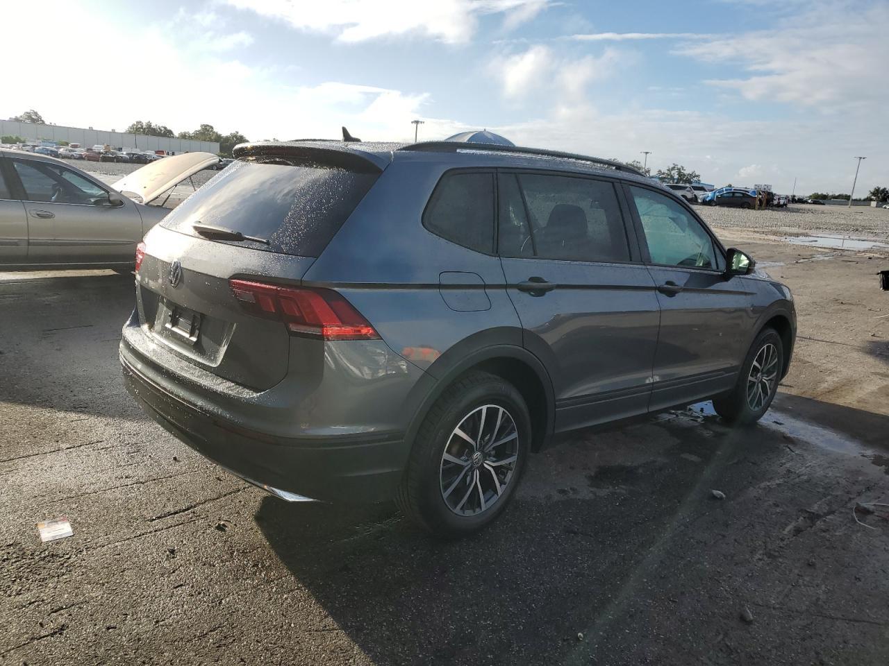 2021 Volkswagen Tiguan S - Image 3