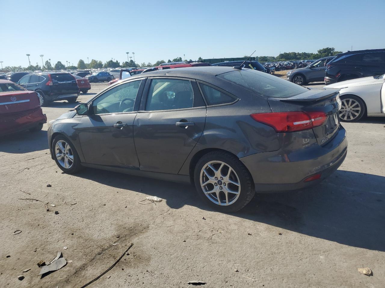 2015 Ford Focus Se - Image 2