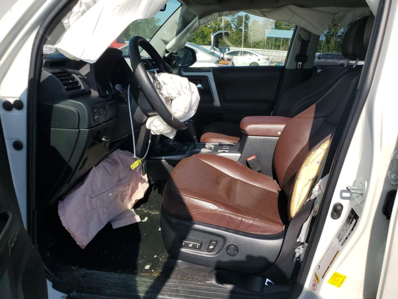 2016 Toyota 4Runner Sr5/Sr5 Premium - Фото 7