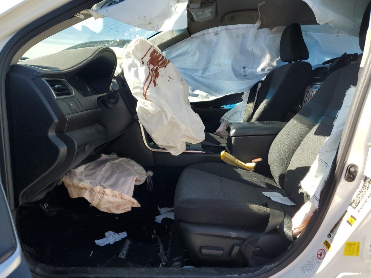 2017 Toyota Camry Le - Image 7