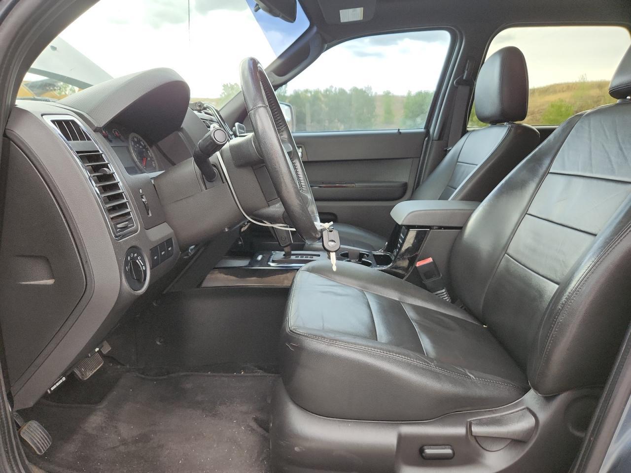 2011 Ford Escape Limited - Фото 7