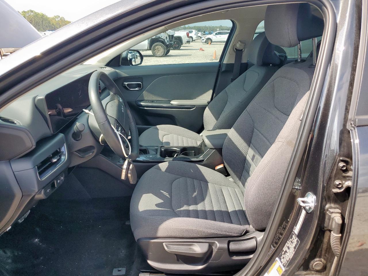 2025 Kia K4 Ex - Фото 7