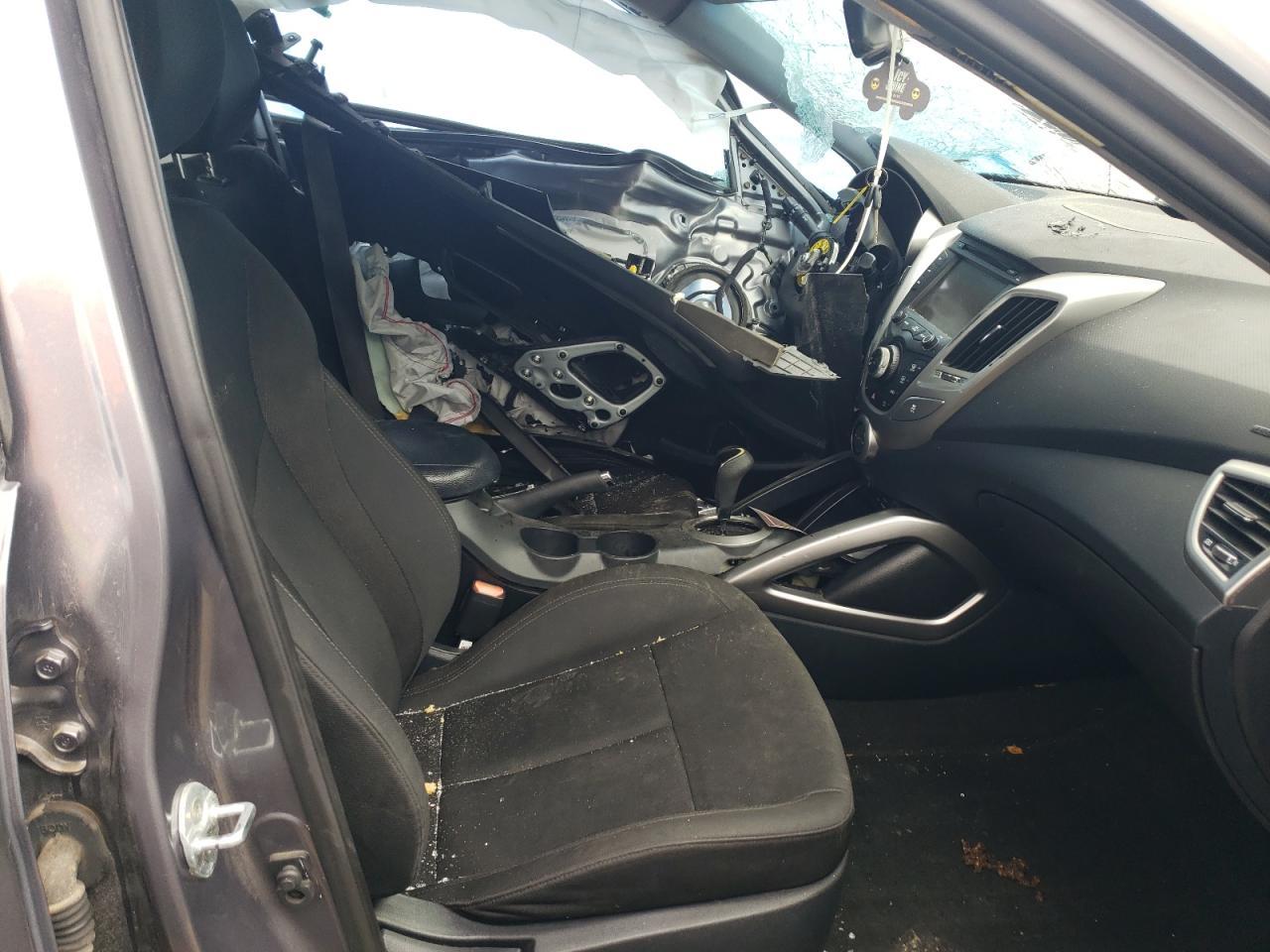 2014 Hyundai Veloster - Фото 7