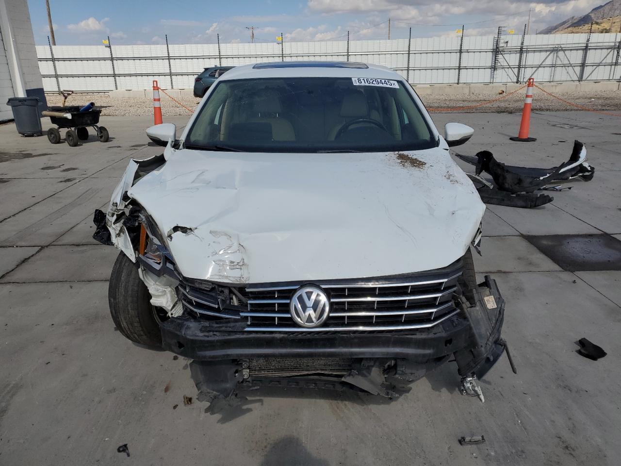 2016 Volkswagen Passat Se - Фото 5