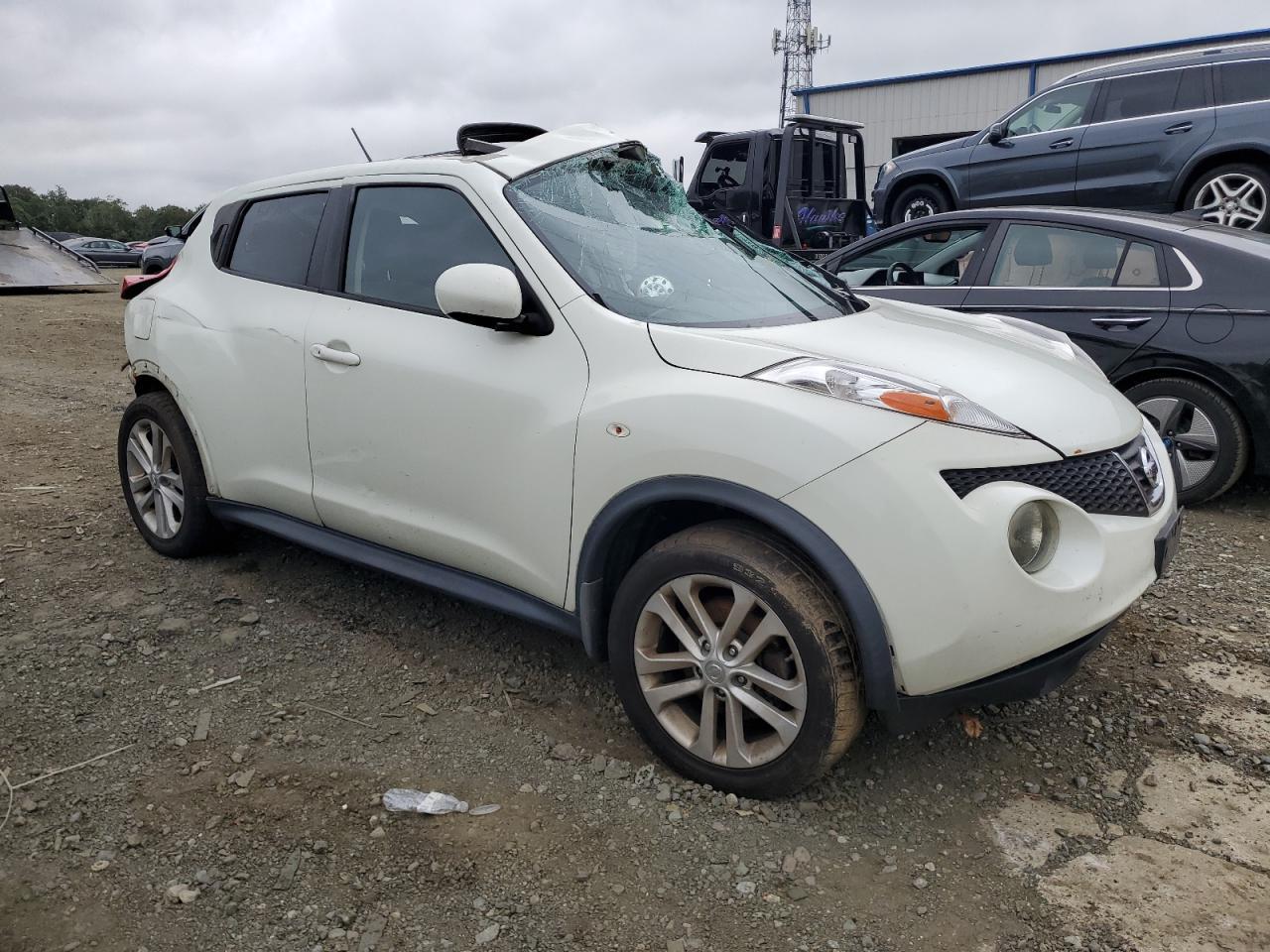 2011 Nissan Juke S - Фото 4