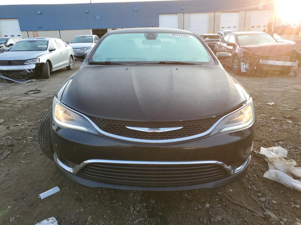 2015 Chrysler 200 Limited - Image 5