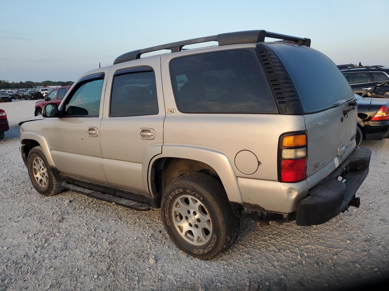 2004 Chevrolet Tahoe K1500 - Фото 2