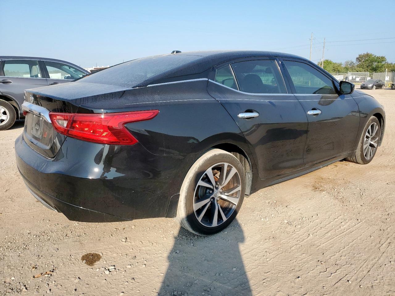 2017 Nissan Maxima 3.5S - Image 3