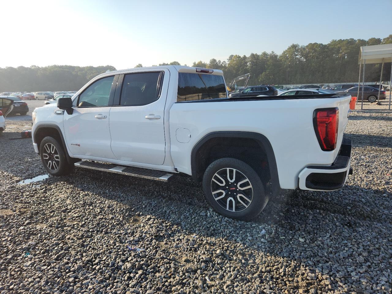 2021 GMC Sierra K1500 At4 - Фото 2