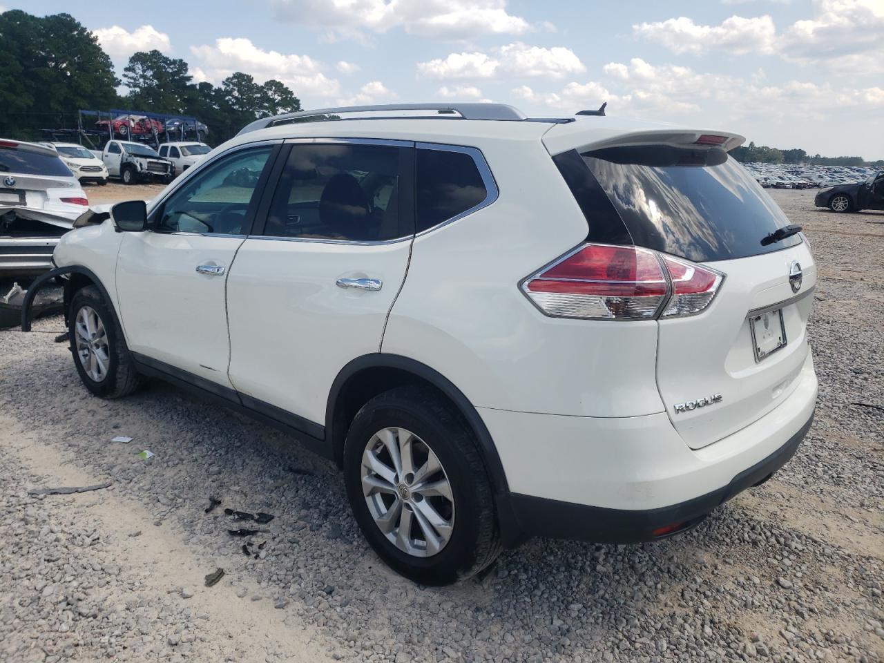 2015 Nissan Rogue S - Фото 2