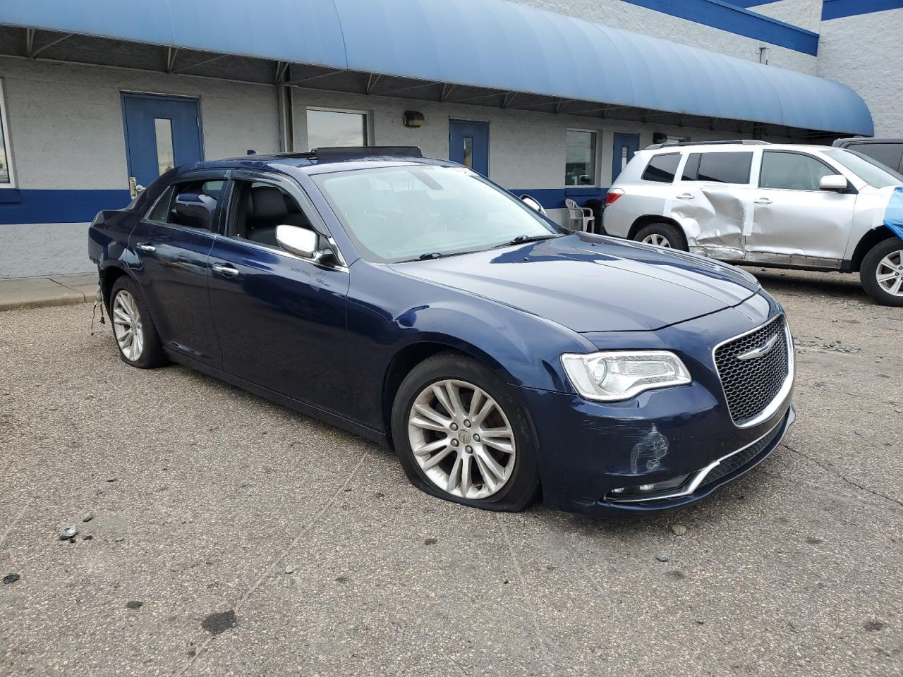 2015 Chrysler 300C - Фото 4