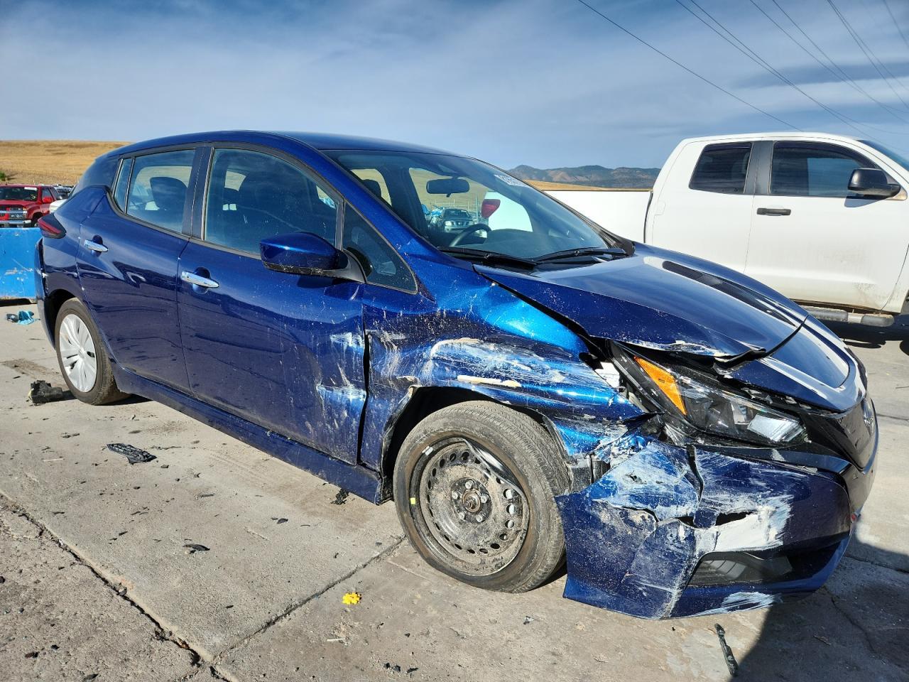 2025 Nissan Leaf S - Фото 4