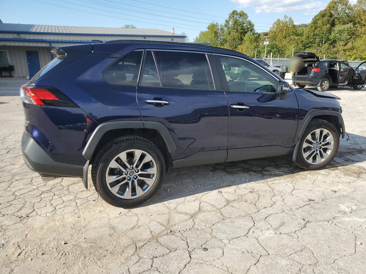2019 Toyota Rav4 Limited - Фото 3