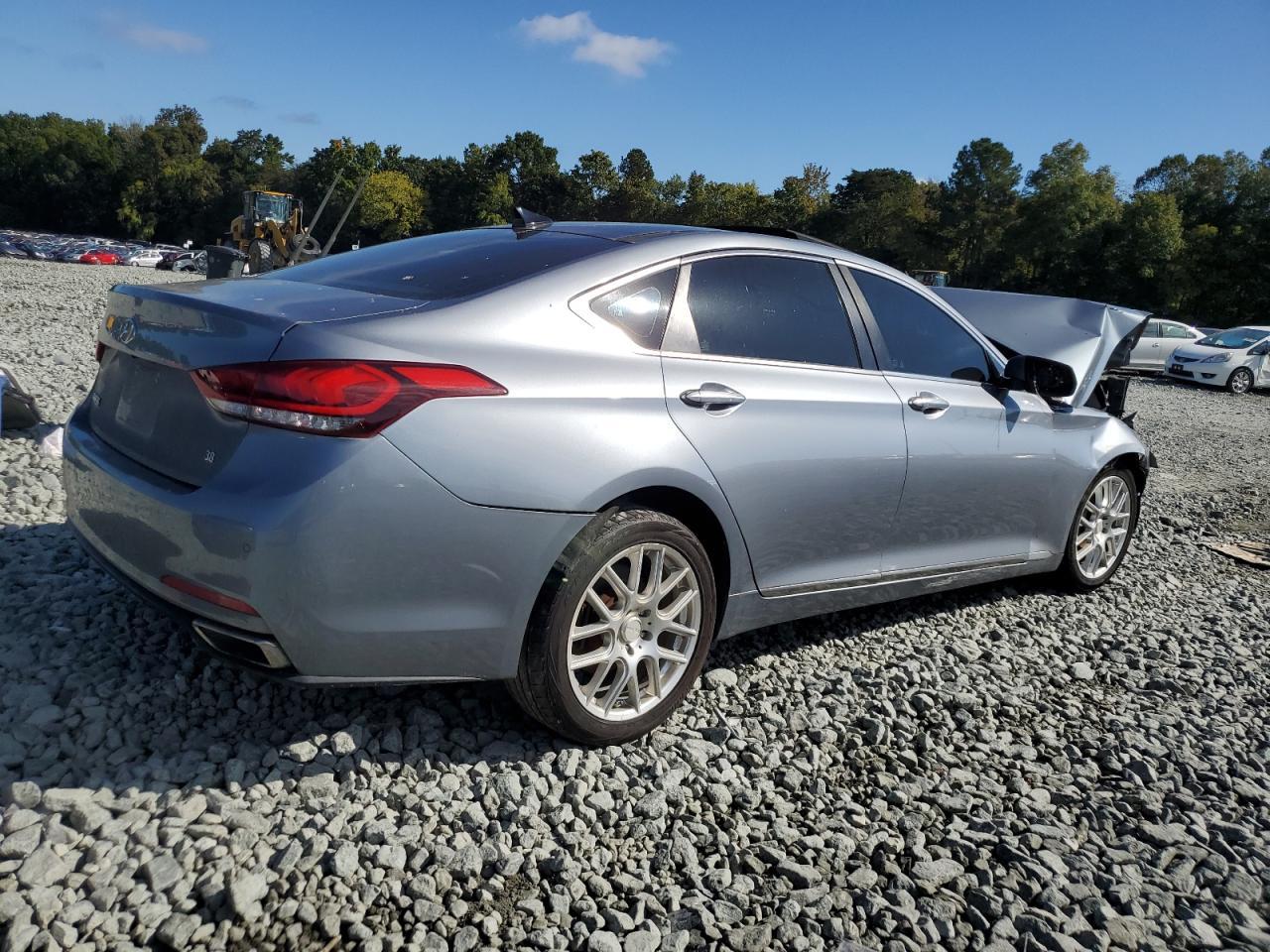 2015 Hyundai Genesis 3.8L - Фото 3