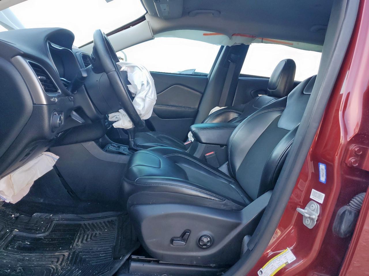 2019 Jeep Cherokee Latitude Plus - Фото 7