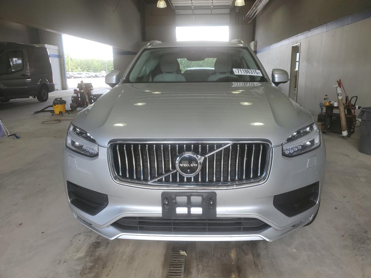 2022 Volvo Xc90 T6 Momentum - Фото 5