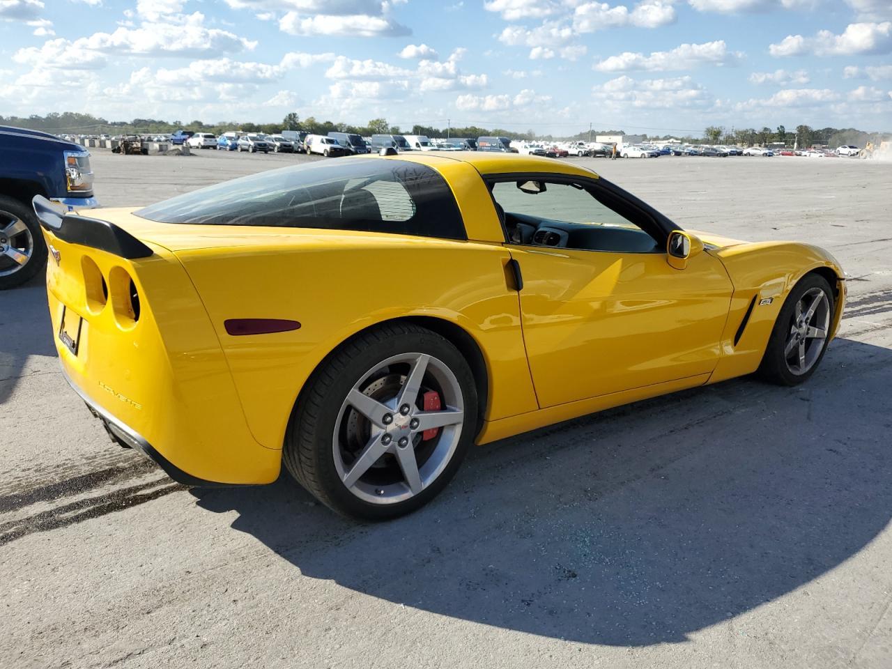 2005 Chevrolet Corvette - Фото 3