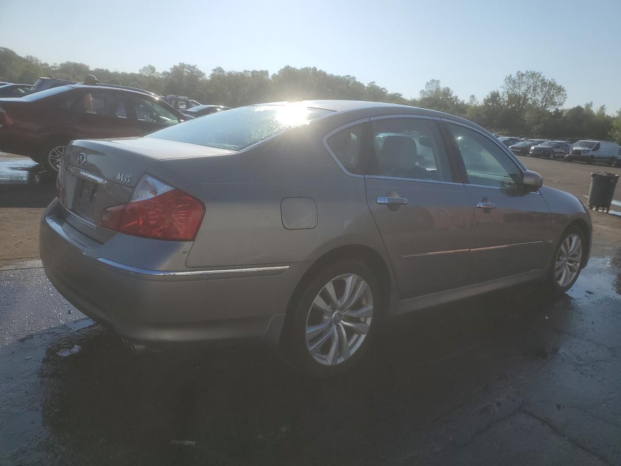 2008 Infiniti M35 Base - Фото 3