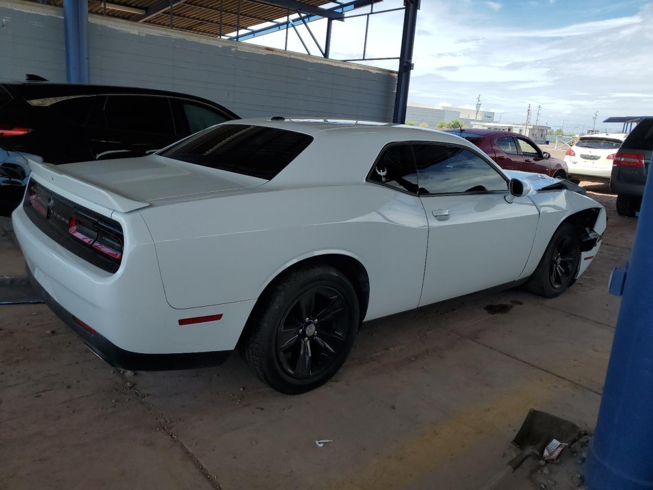 2021 Dodge Challenger Sxt - Фото 3