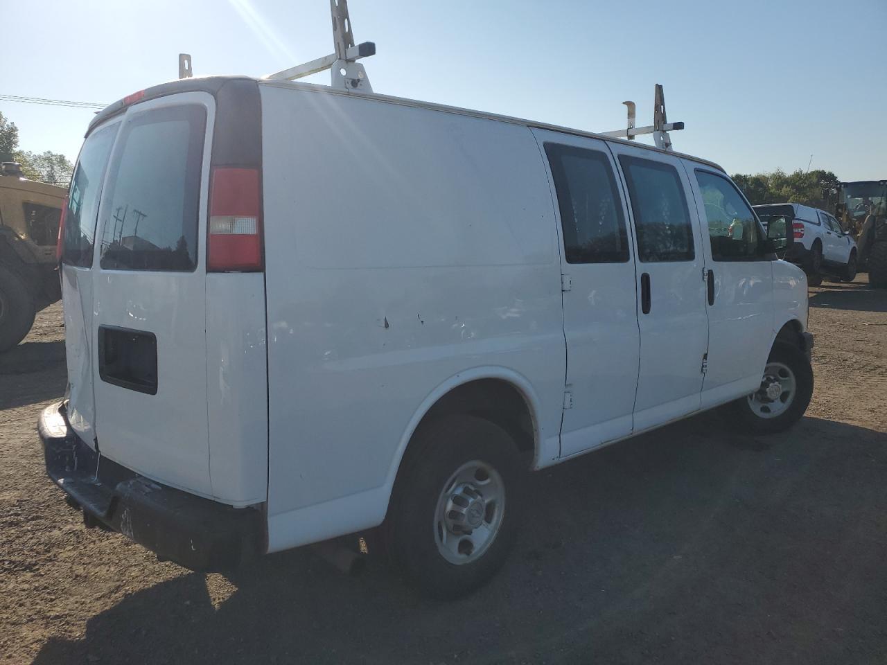 2013 Chevrolet Express G2500 - Фото 3
