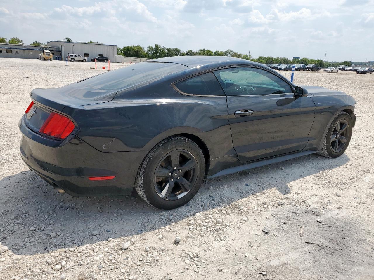 2015 Ford Mustang - Фото 3